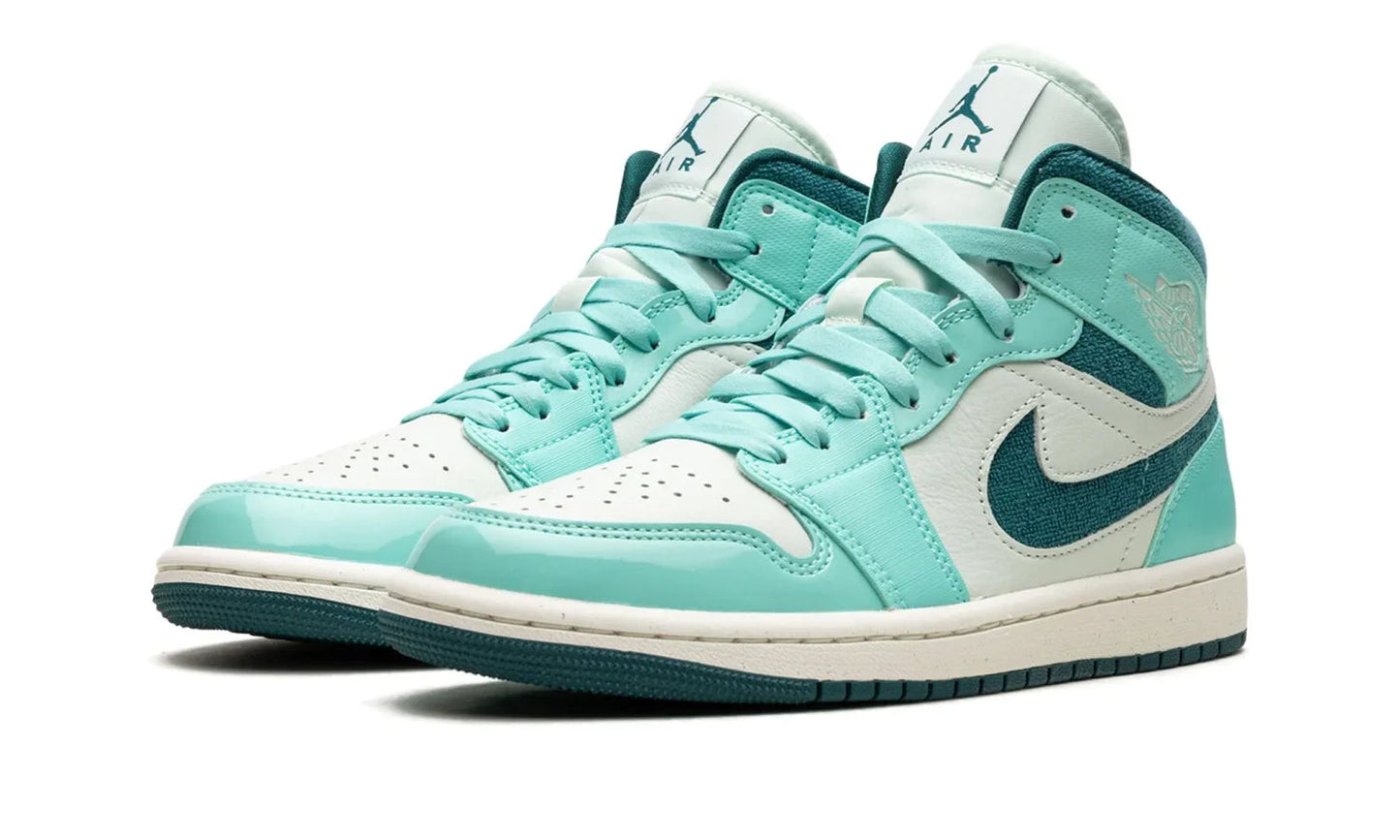 Air Jordan 1 Mid Chenille Bleached Turquoise (W)