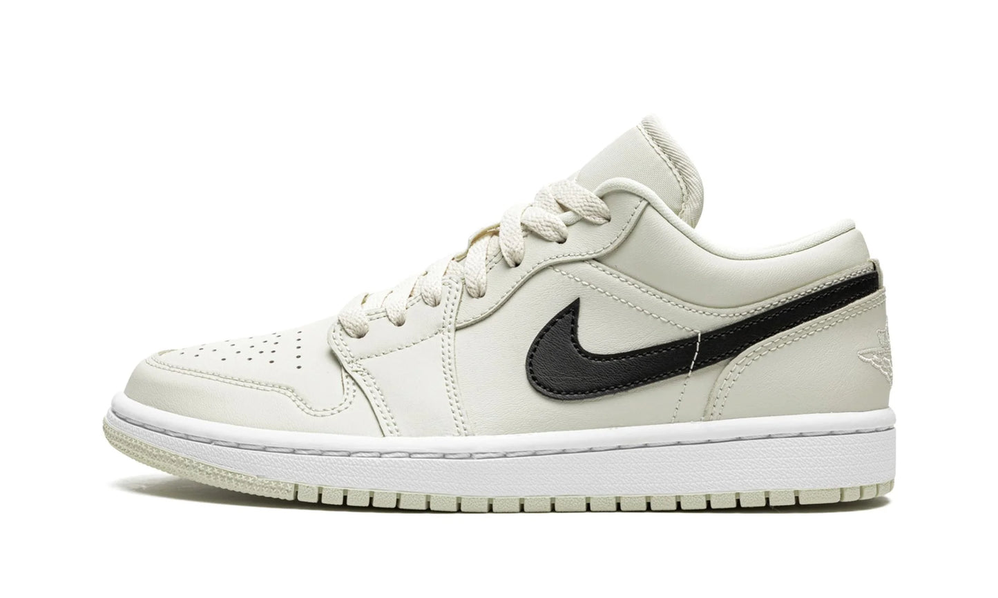 Air Jordan 1 Low Coconut Milk (W)