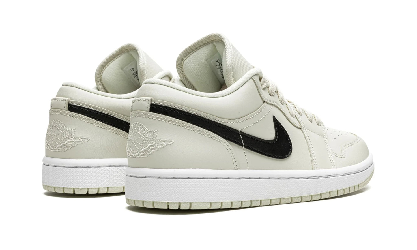 Air Jordan 1 Low Coconut Milk (W)