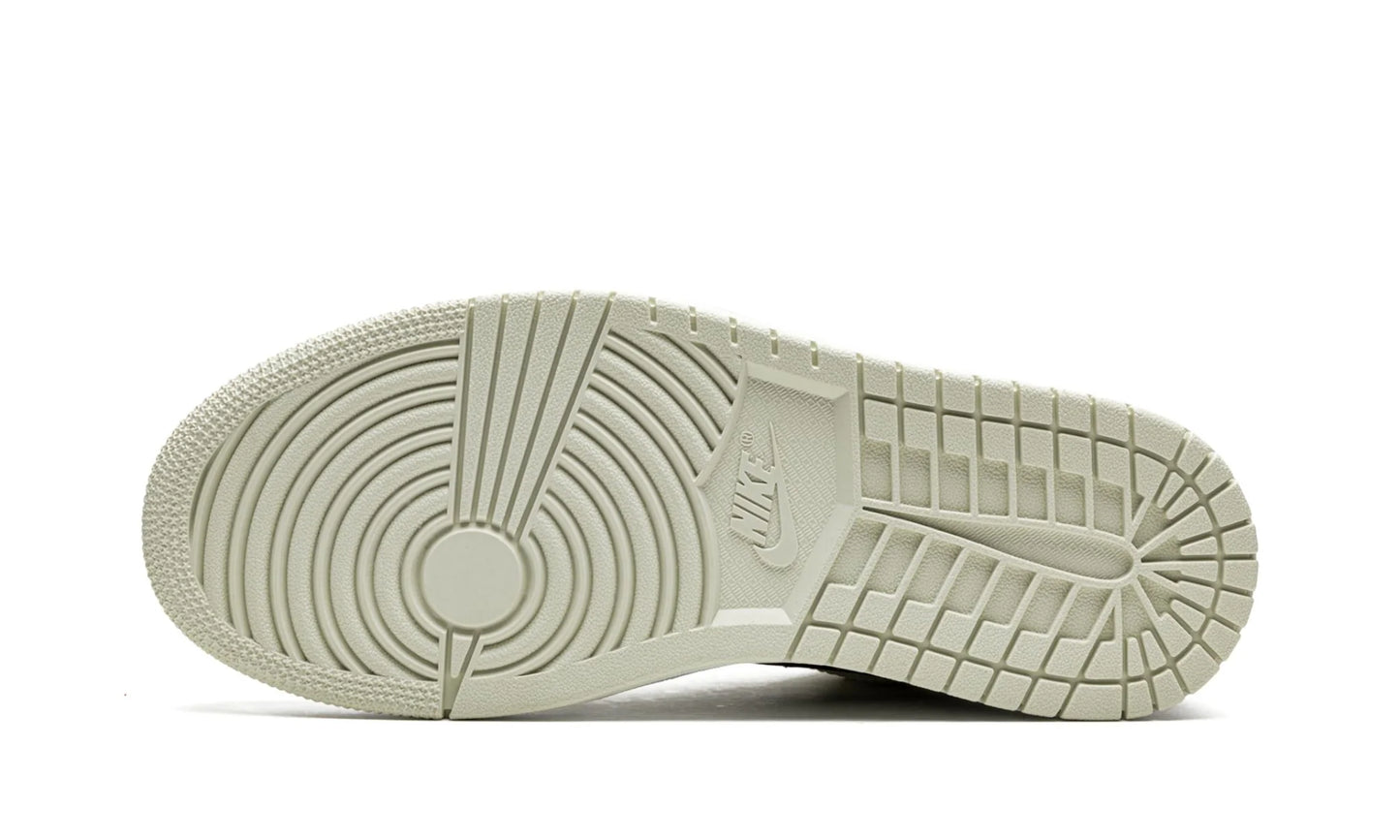 Air Jordan 1 Low Coconut Milk (W)