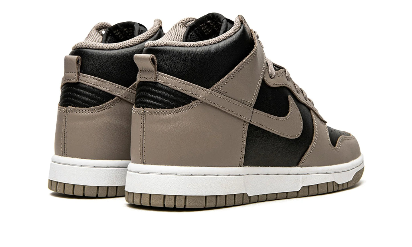 Nike Dunk High Moon Fossil (W)