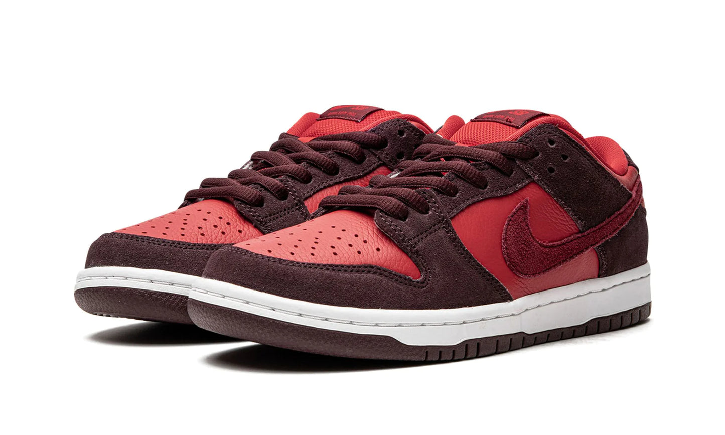 Nike SB Dunk Low Fruitpack Cherry