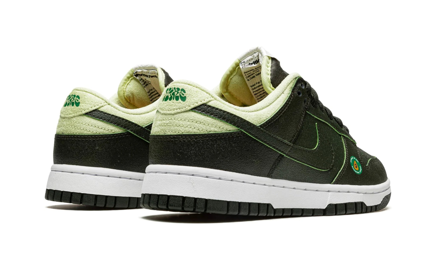 Nike Dunk Low Avocado (W)