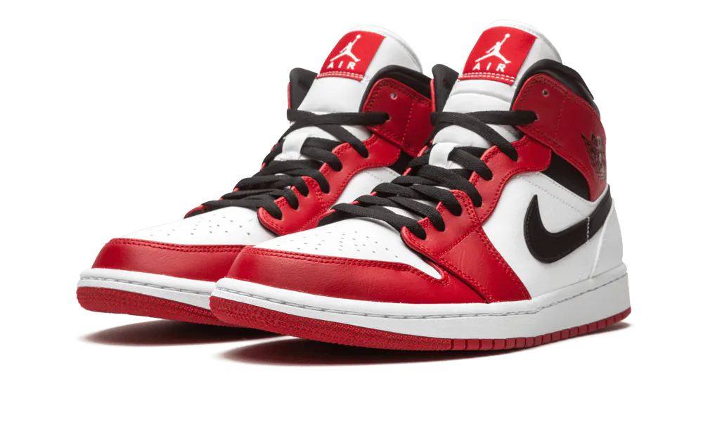 Air Jordan 1 Mid Chicago (2020)