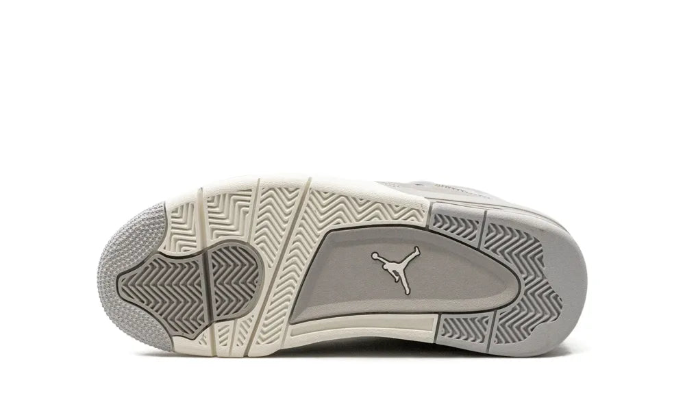 Air Jordan 4 Frozen Moments (W)