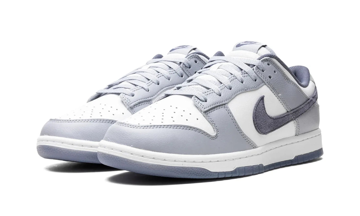 Nike Dunk Low Light Carbon