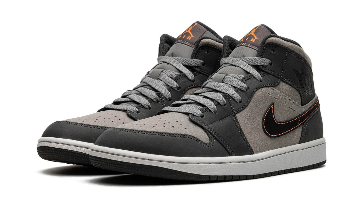 Air Jordan 1 Mid Night Stadium