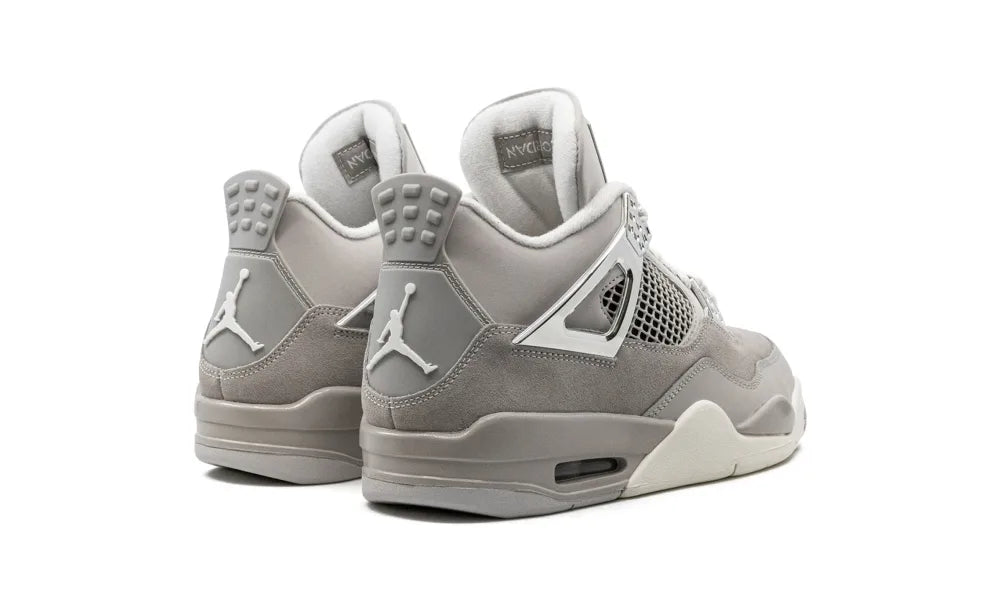 Air Jordan 4 Frozen Moments (W)