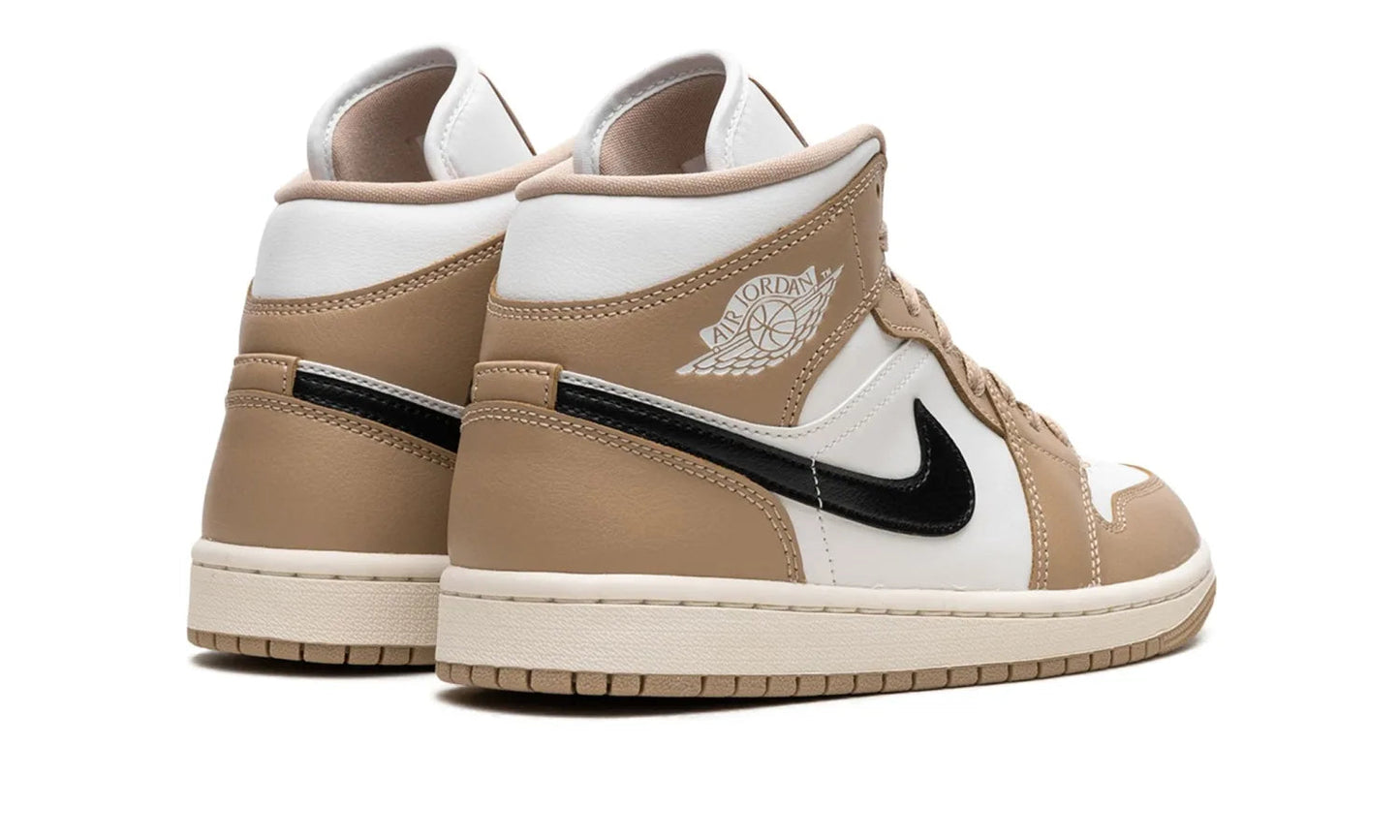 Air Jordan 1 Mid Desert (W)