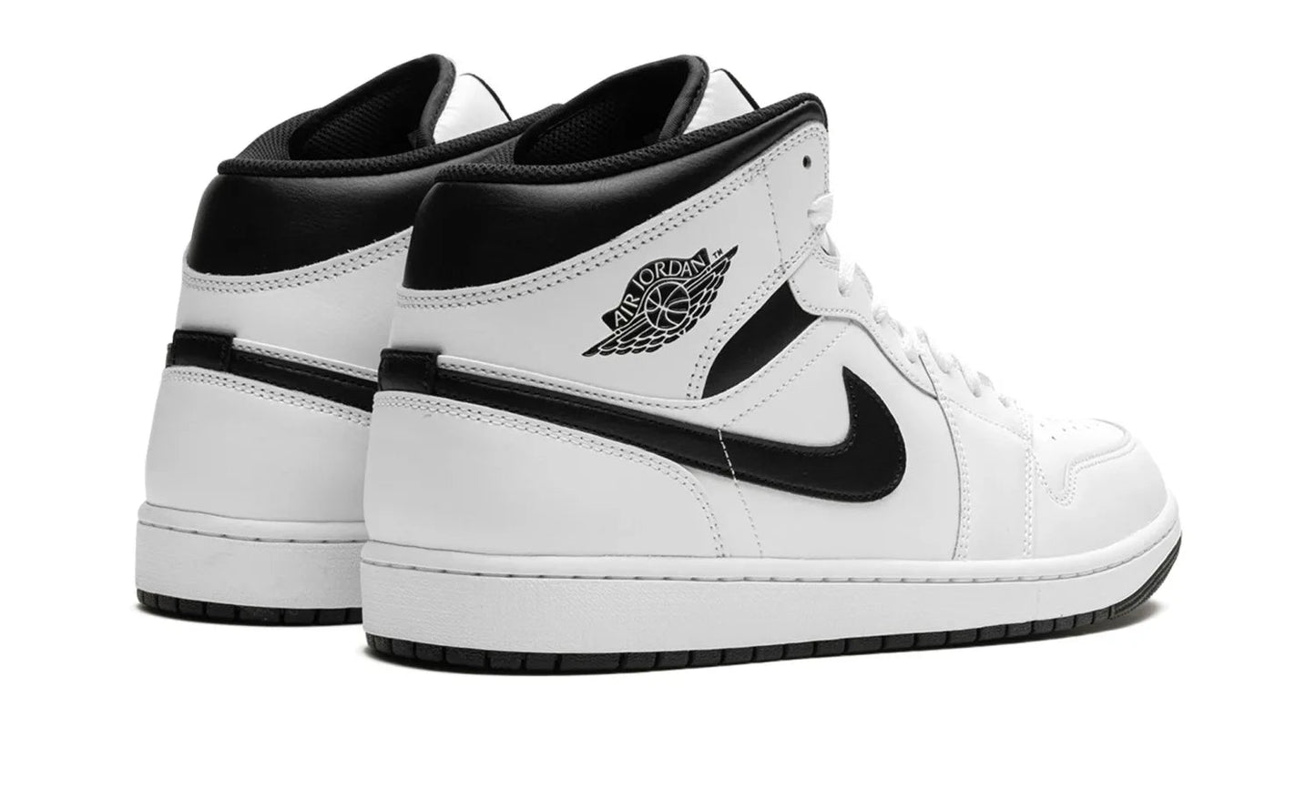 Air Jordan 1 Mid Reverse Panda