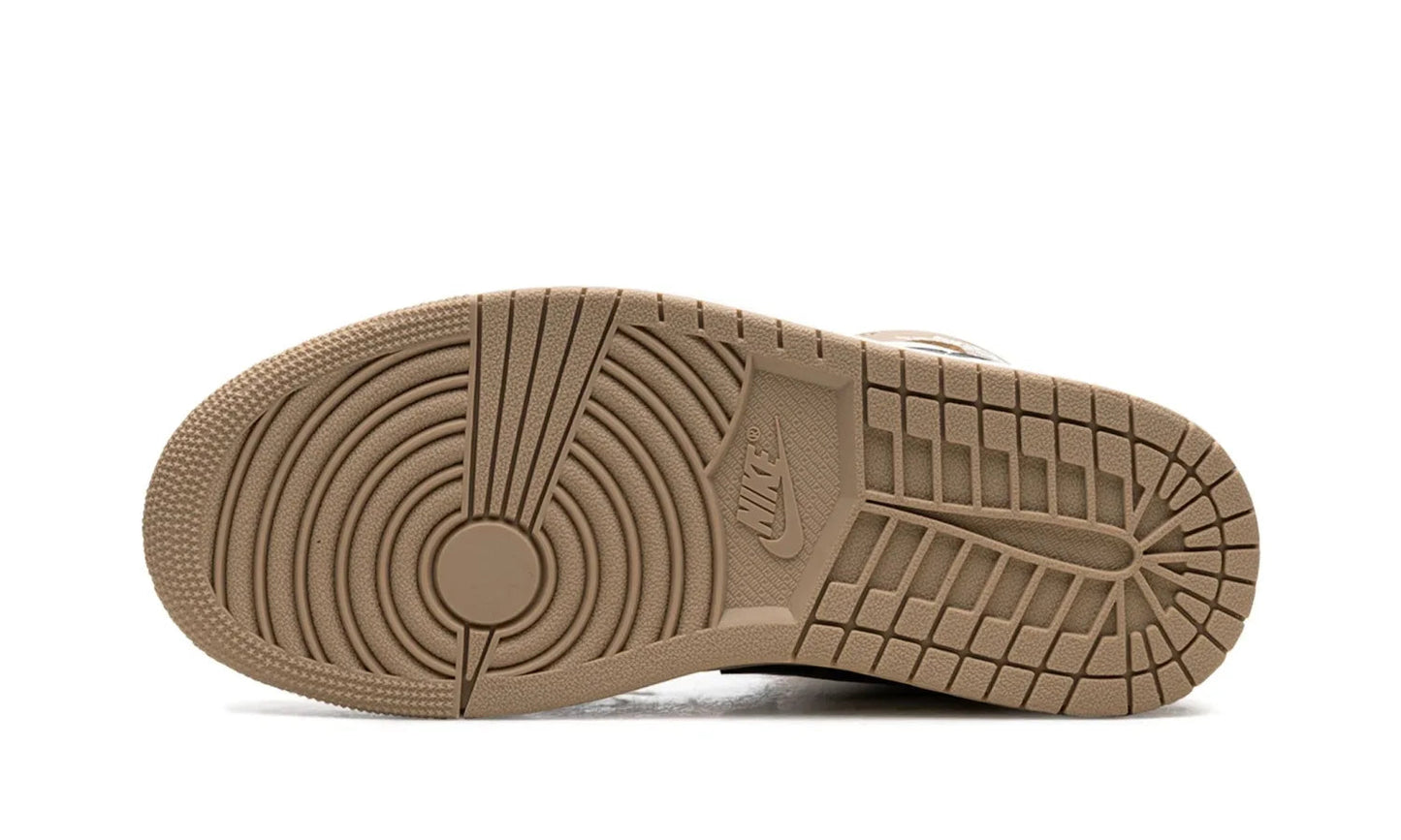 Air Jordan 1 Mid Desert (W)