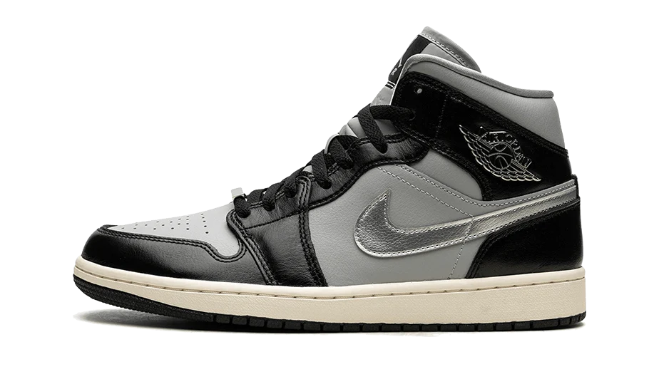 Air Jordan 1 Mid Black Chrome (W)
