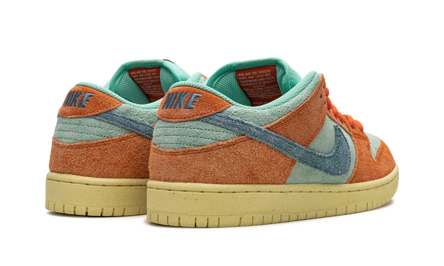 Nike SB Dunk Low Orange Emerald Rise