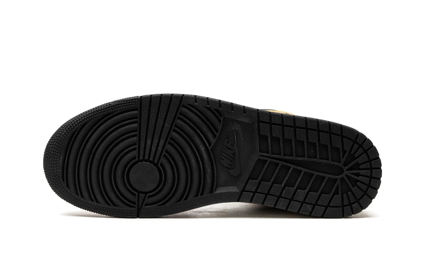 Air Jordan 1 Mid Flight Club