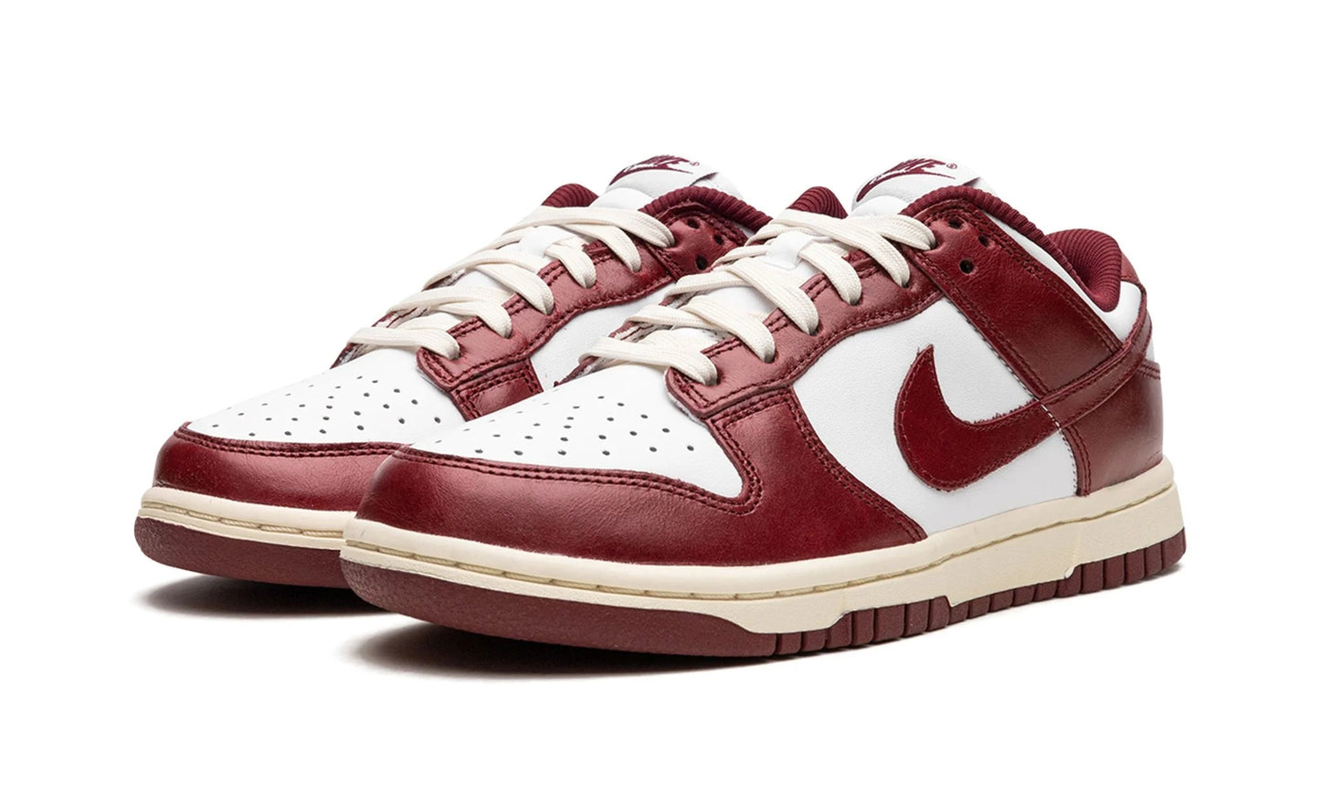 Nike Dunk Low Premium Vintage Team Red (W)