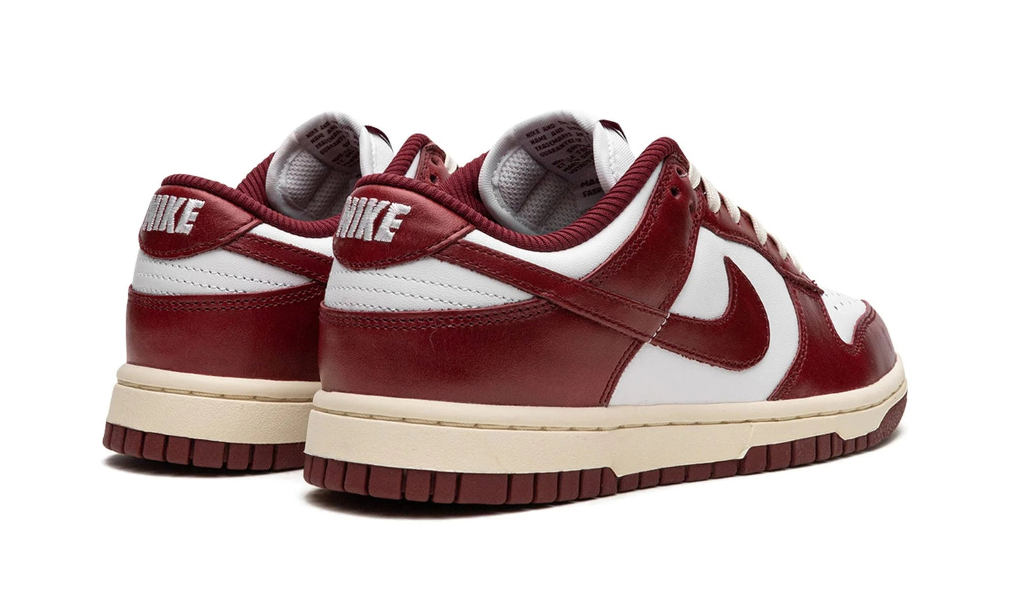 Nike Dunk Low Premium Vintage Team Red (W)