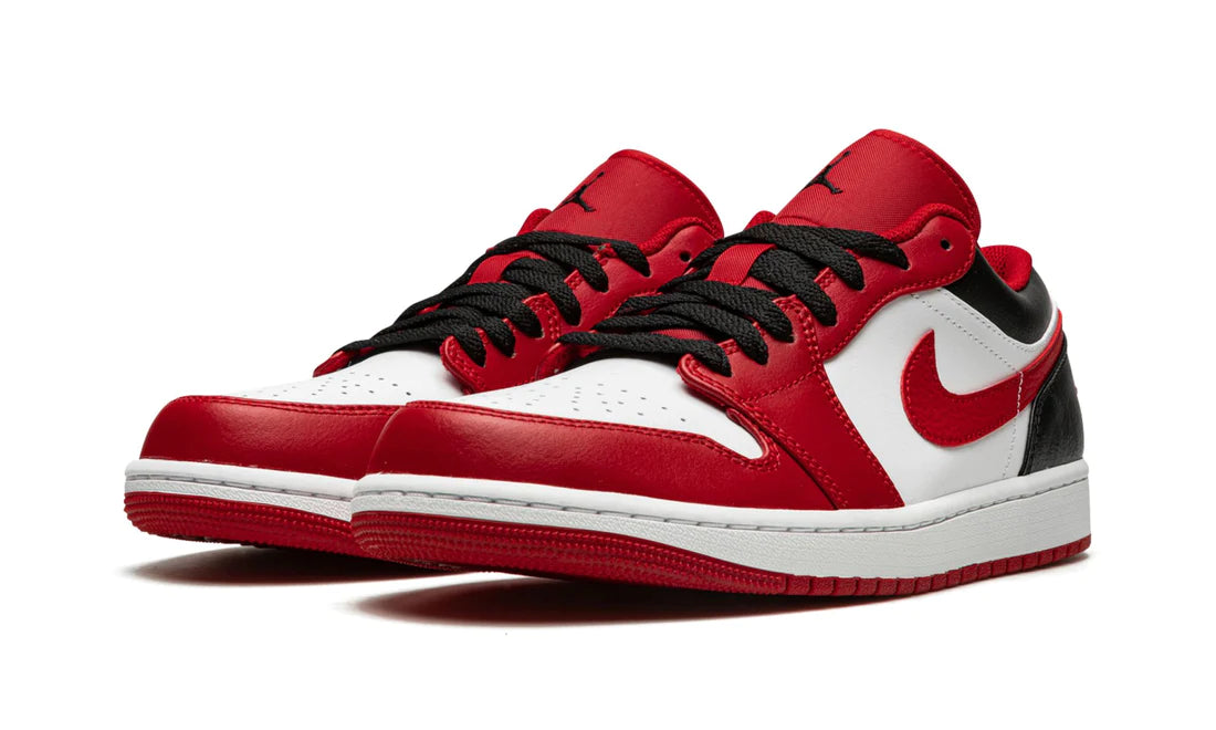 Air Jordan 1 Low Bulls