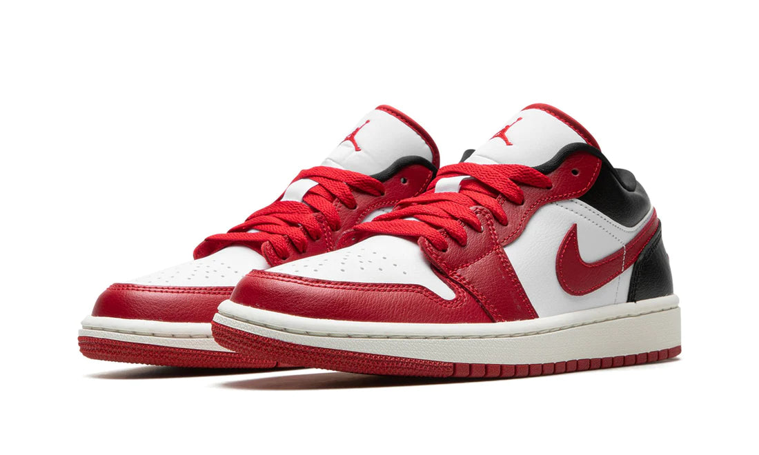 Air Jordan 1 Low Reverse Black Toe (W)