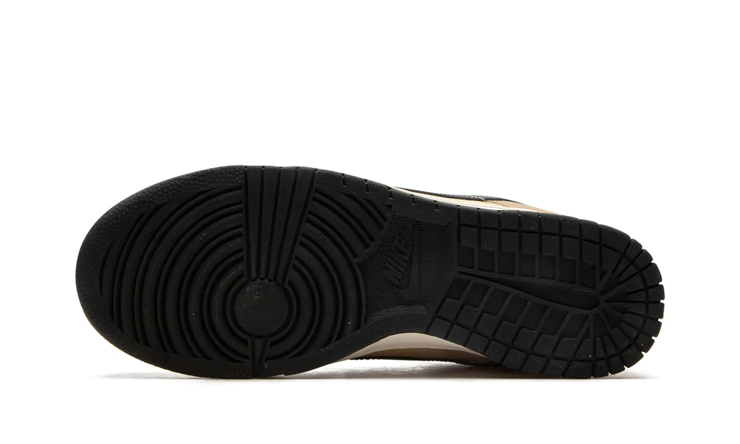 Nike Dunk Low Dark Driftwood (W)
