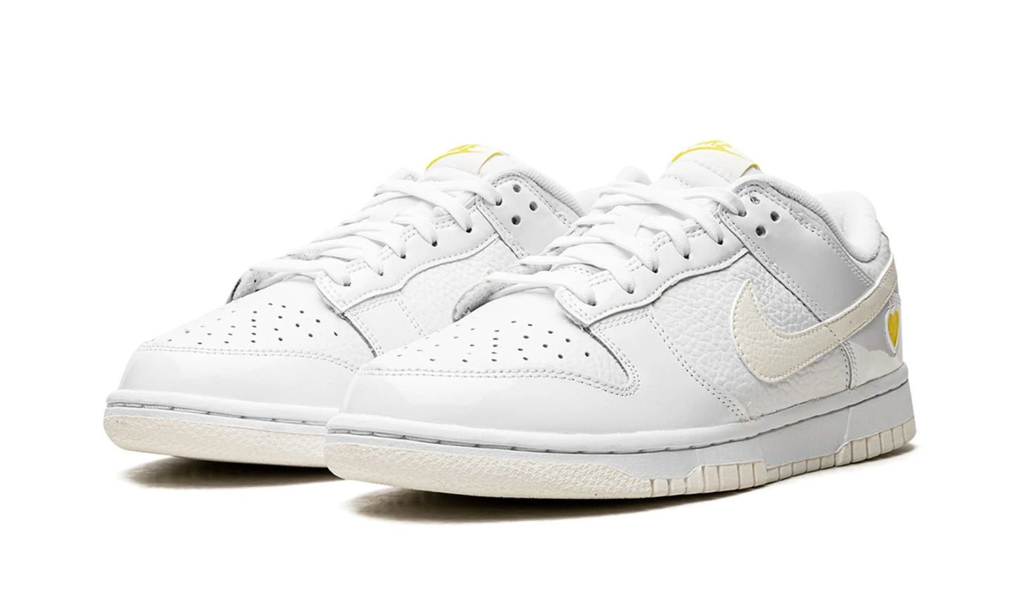 Nike Dunk Low Yellow Heart (W)