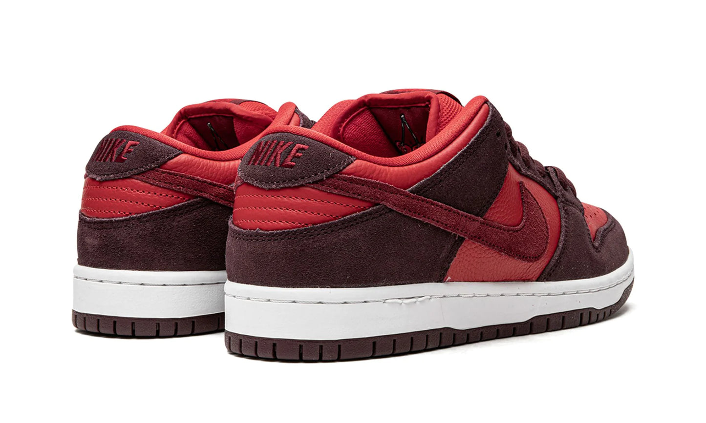 Nike SB Dunk Low Fruitpack Cherry