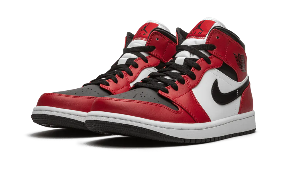 Air Jordan 1 Mid Chicago Toe