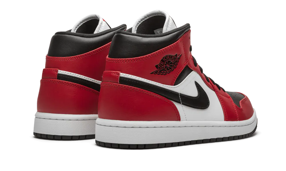 Air Jordan 1 Mid Chicago Toe