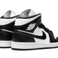 Air Jordan 1 Mid Panda (W)