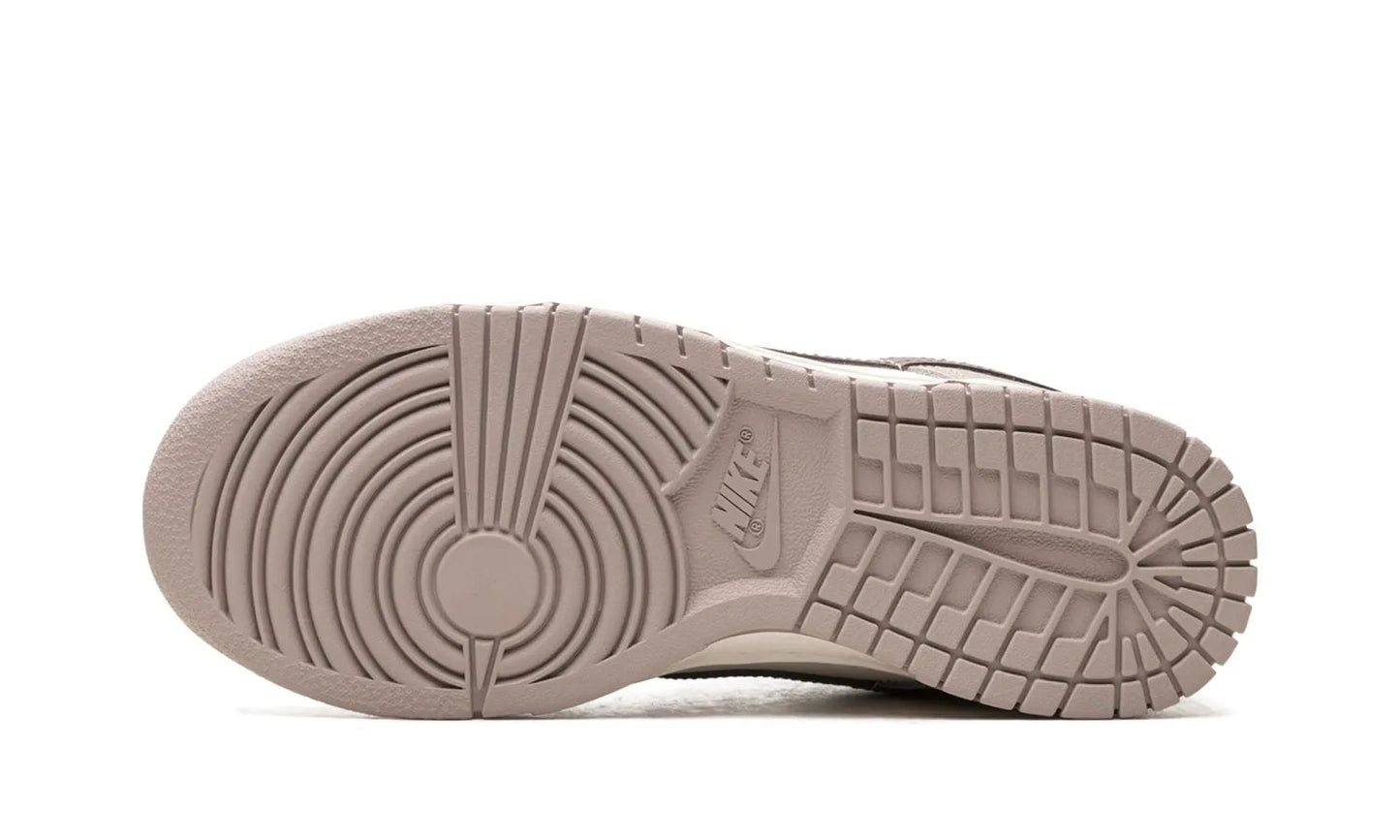 Nike Dunk Low Diffused Taupe (W)