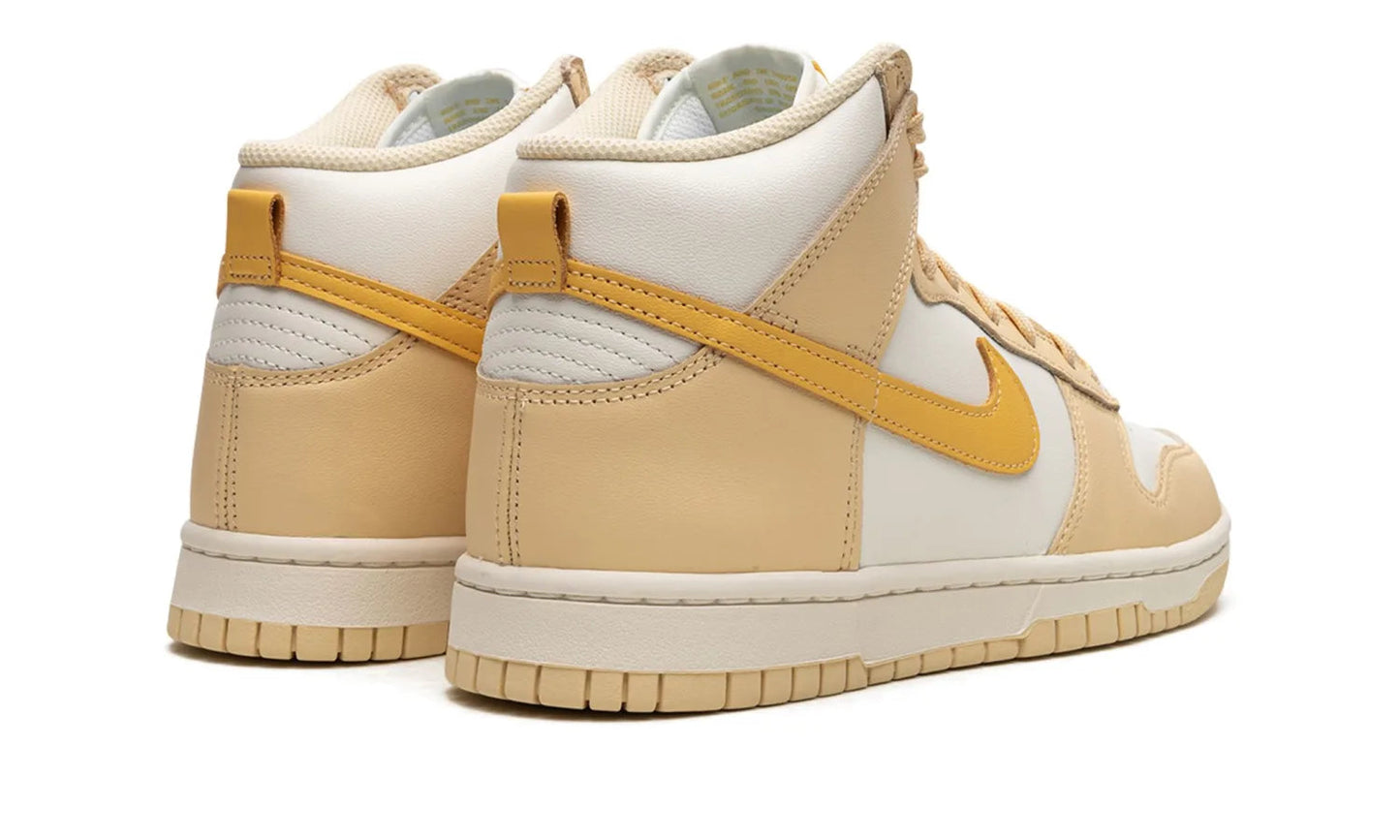 Nike Dunk High Pale Vanilla Topaz Gold (W)