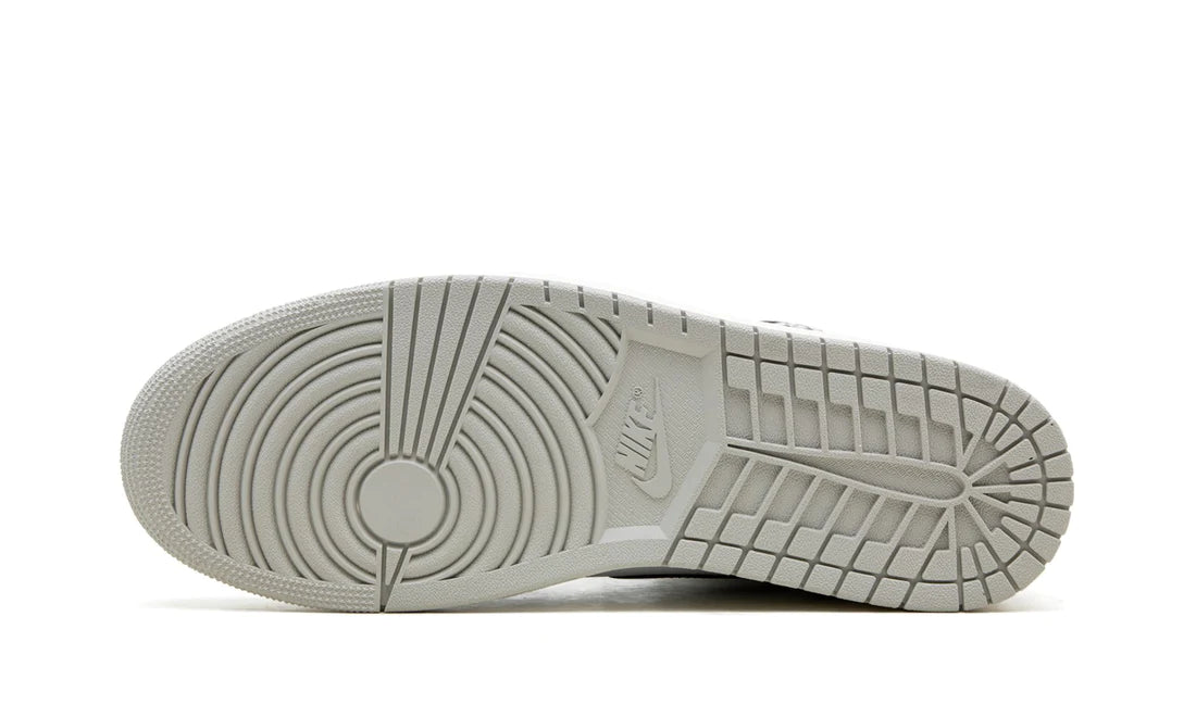 Air Jordan 1 High White Cement Elephant