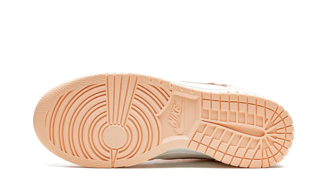 Nike Dunk High Crimson Tint (W)