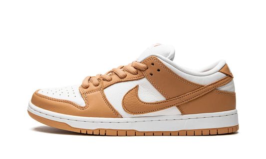 Nike SB Dunk Low Light Cognac